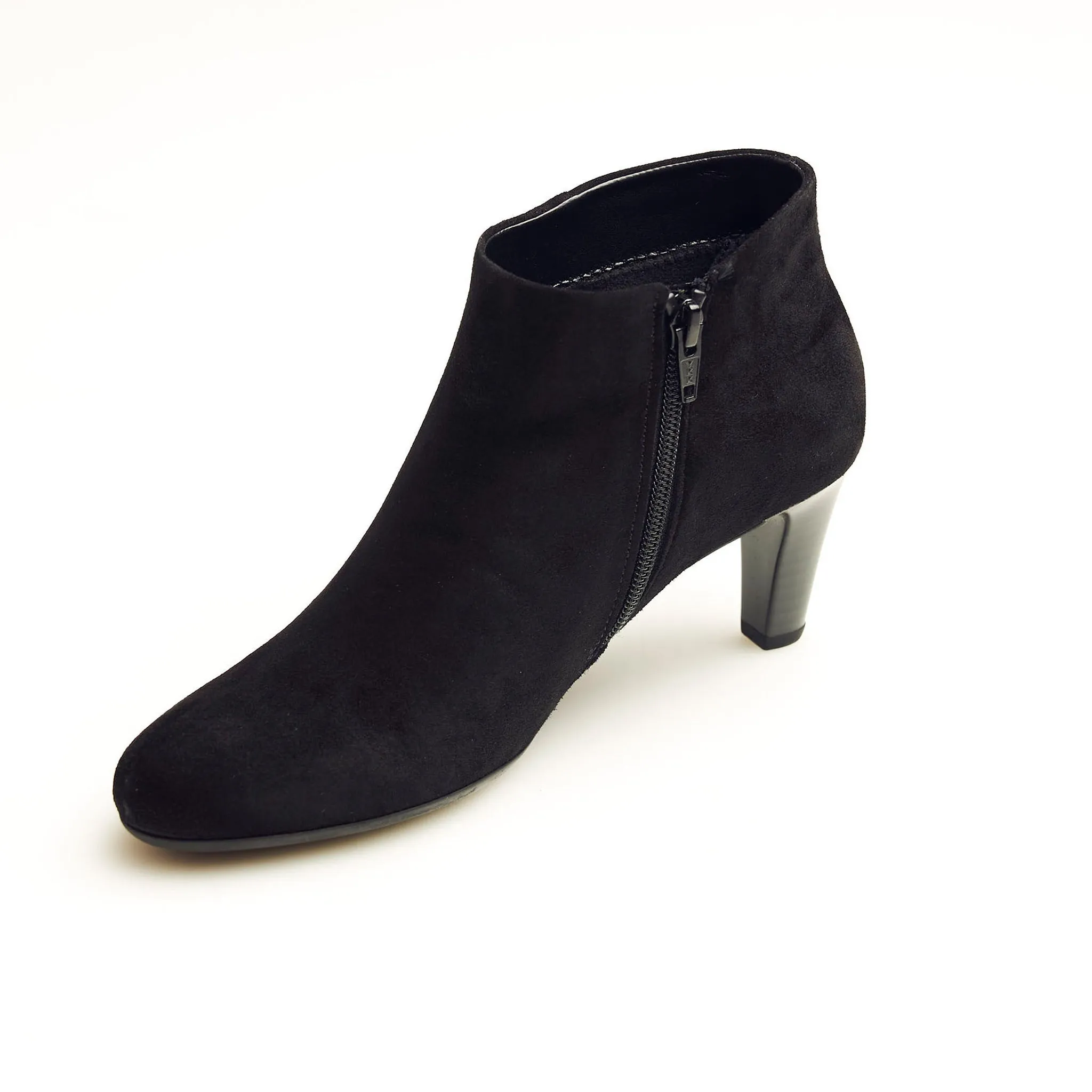 Gabor Suede Shoots