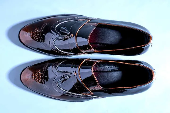 Glossy Tassel Moccasin Shoes