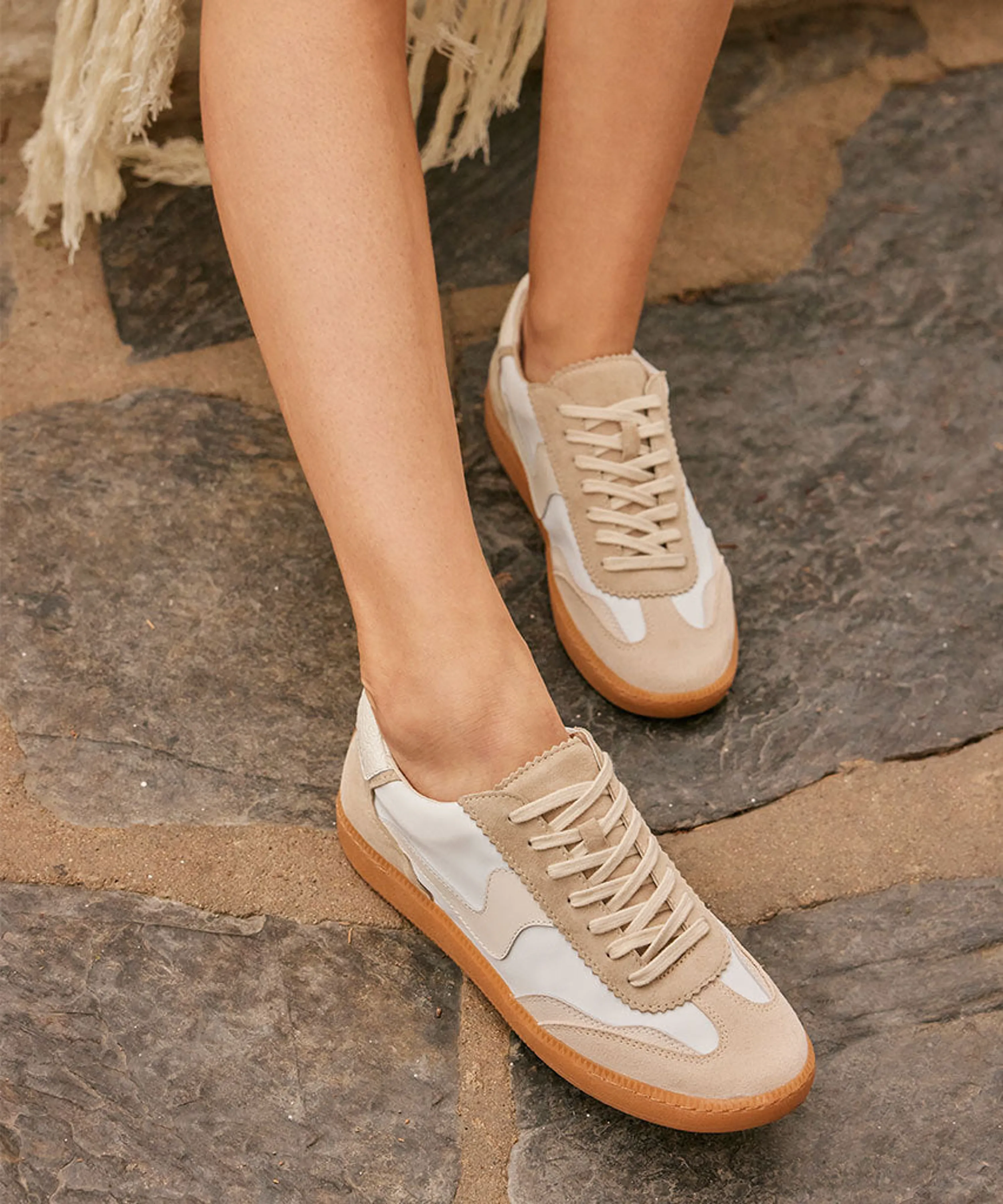 Notice Sneaker | Ivory Multi