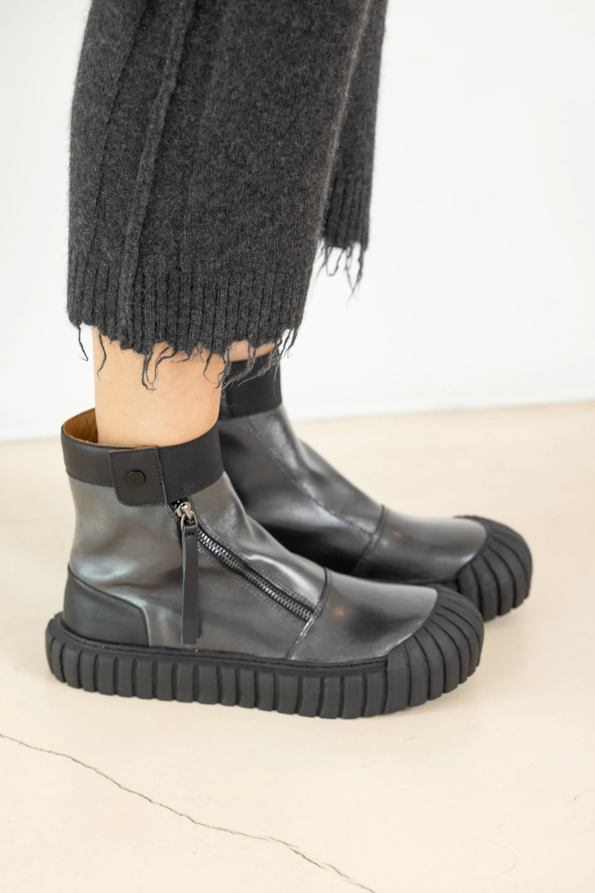 RUNDHOLZ DIP BOOTS BLACK