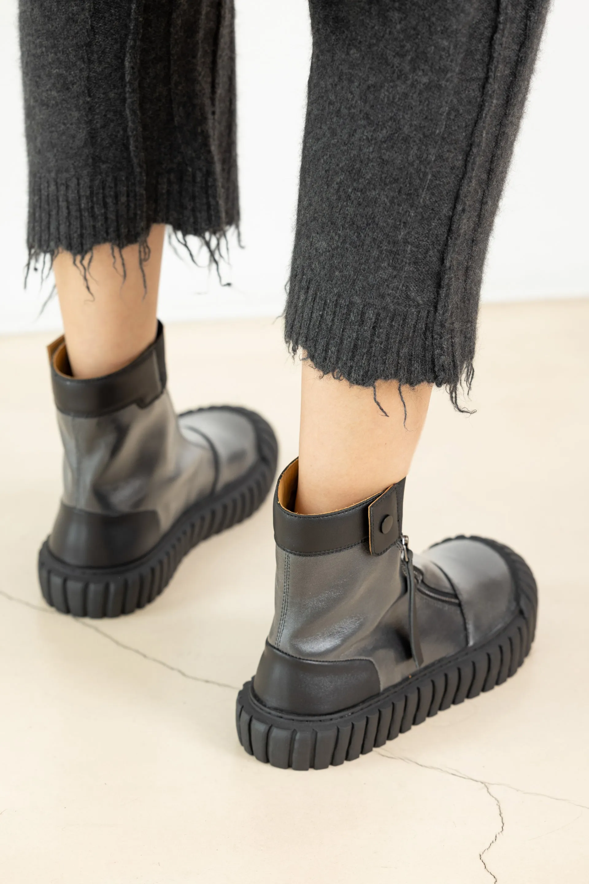 RUNDHOLZ DIP BOOTS BLACK