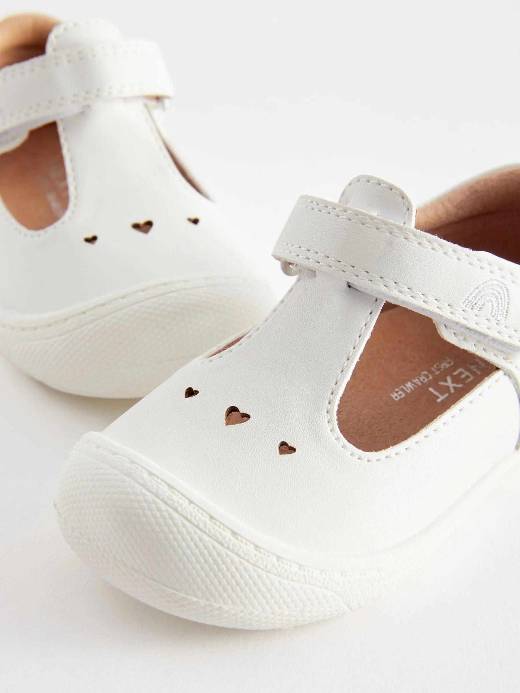 White Wide Fit (G) Crawler T-Bar Shoes